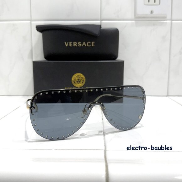 Versace Women\'s Gold 2230-B 1252/6G Shield Sunglasses 45-145-140 Store Display main image 6